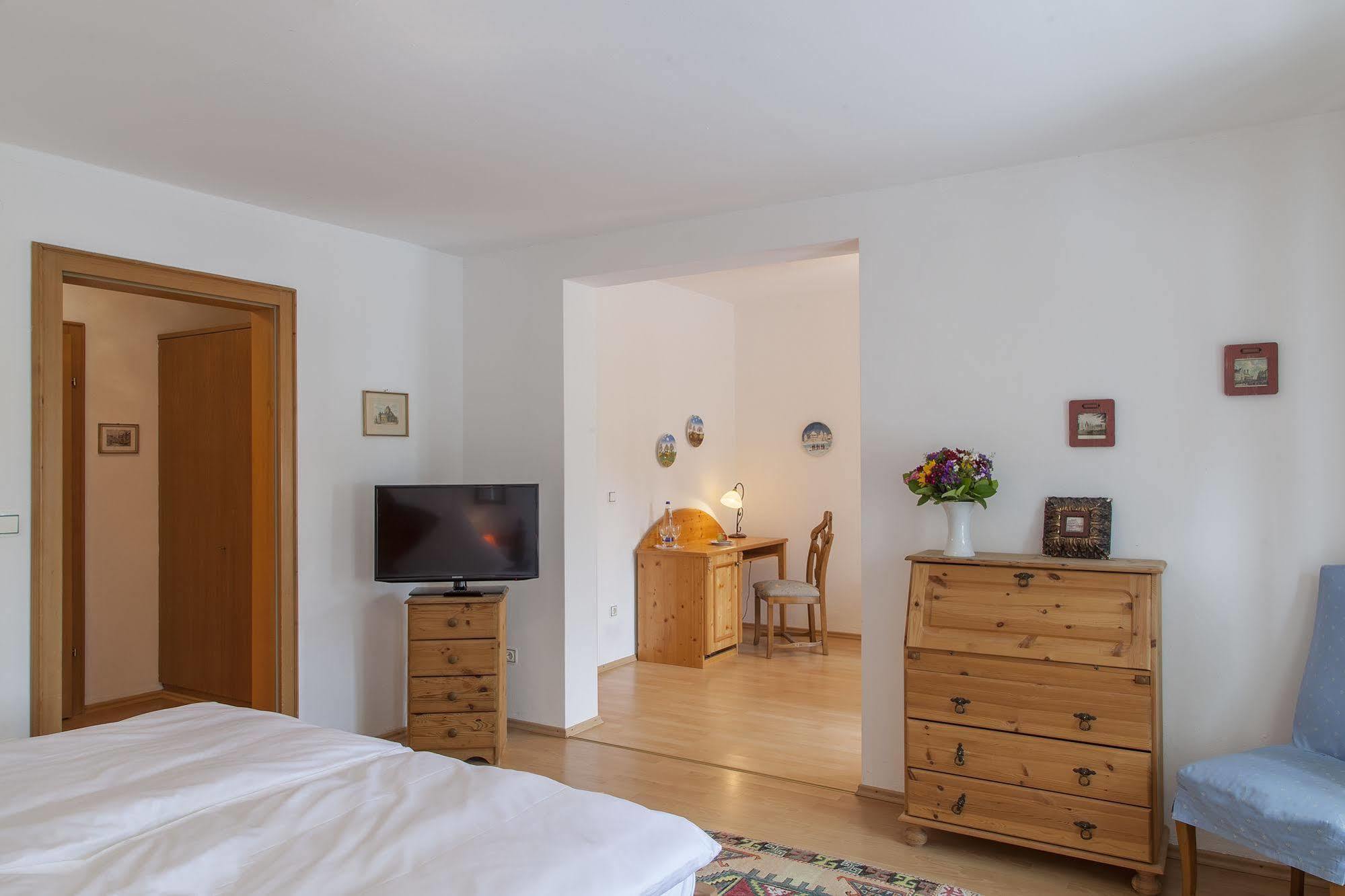 Landgasthof Karner Frasdorf Buitenkant foto